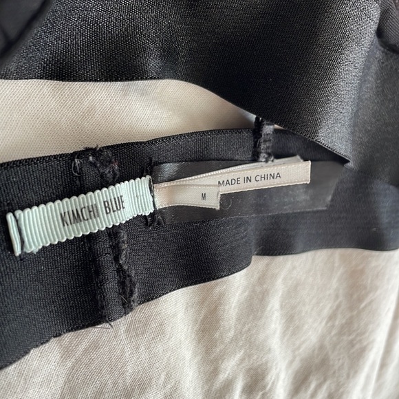 Kimchi Blue Urban Outfitters Black Sheer Triangle Bralette Flower Cover- Medium - Picture 4 of 6